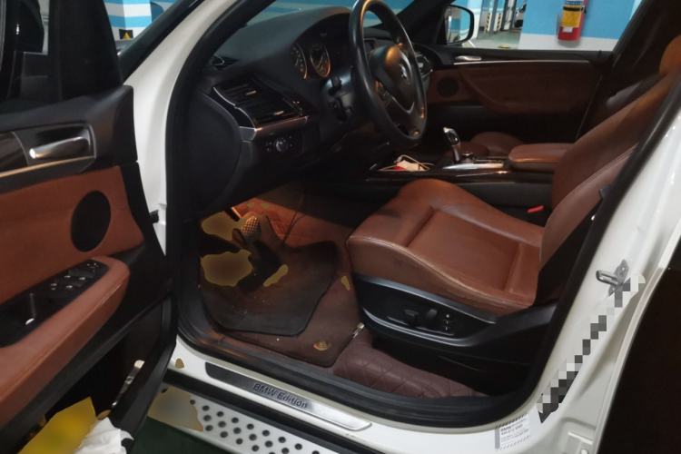 Used BMW X5 2013 xDrive35i Luxury Edition Driver Seat
