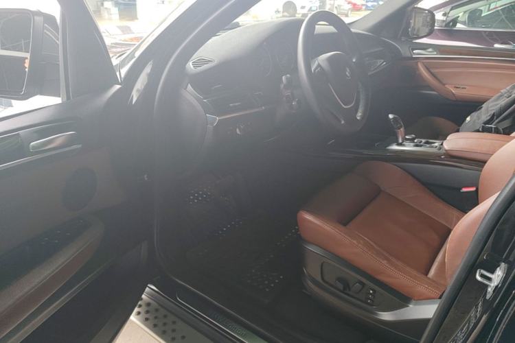 Used BMW X5 2013 xDrive35i Luxury Edition Driver Seat