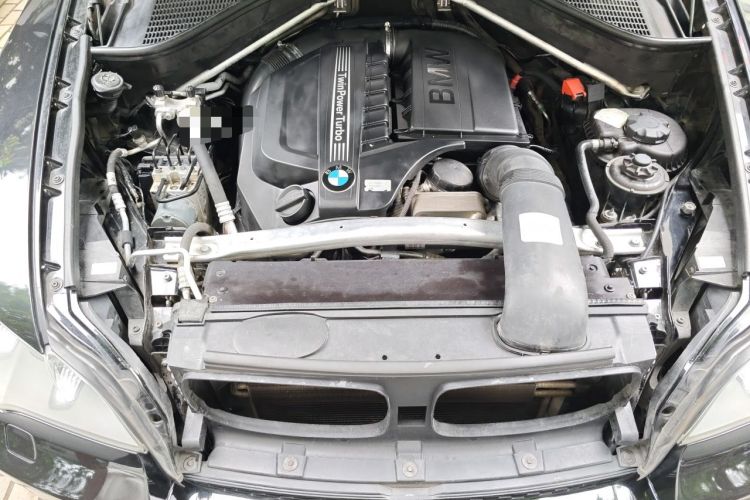 Used BMW X5 2013 xDrive35i Leading Model Engine Bay