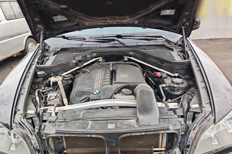 Used BMW X5 2013 xDrive35i Leading Model Engine Bay
