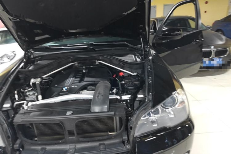 Used BMW X5  Engine Bay Left