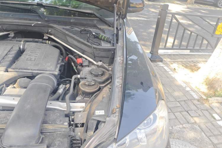 Used BMW X5 2013 xDrive35i Luxury Edition Engine Bay Left