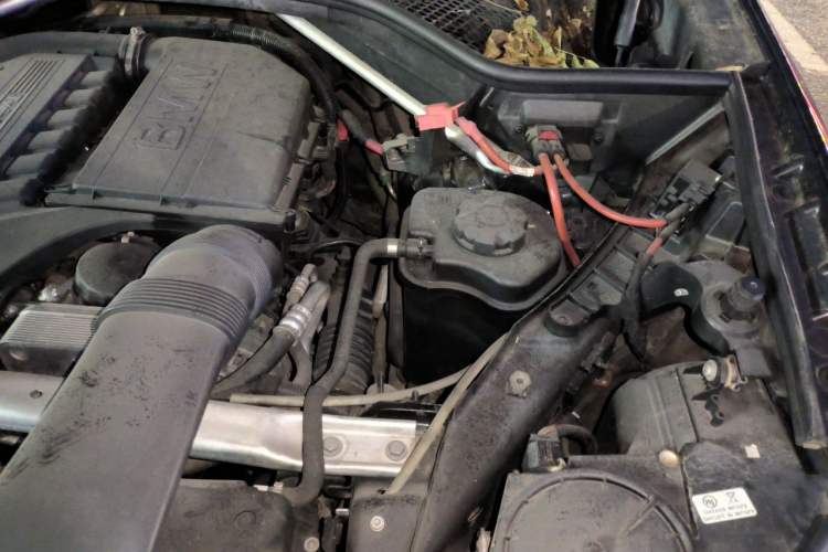 Used BMW X5  Engine Bay Left