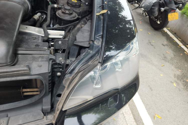 Used BMW X5  Engine Bay Left