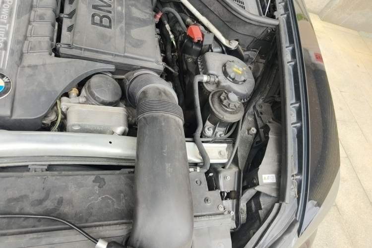 Used BMW X5 2013 xDrive35i Leading Model Engine Bay Left