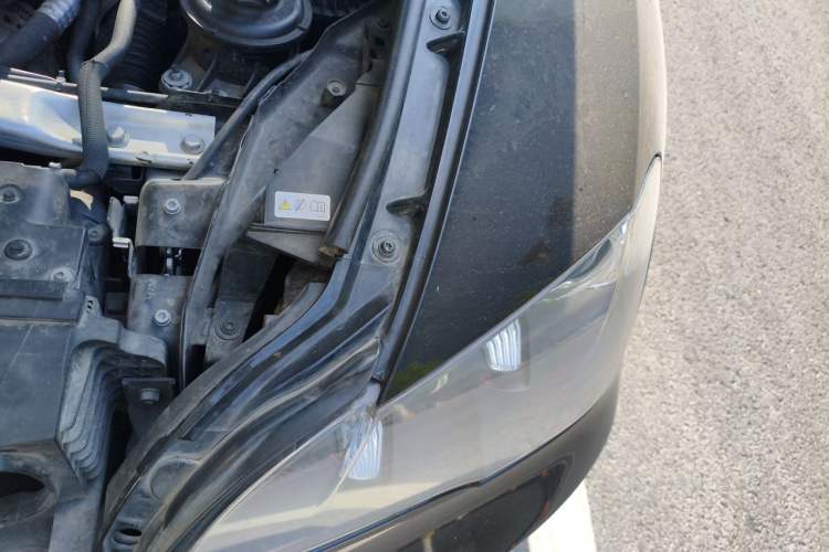 Used BMW X5 2013 xDrive35i Middle East version Engine Bay Left