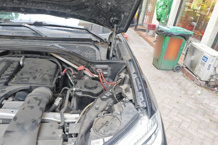 Used BMW X5  Engine Bay Left
