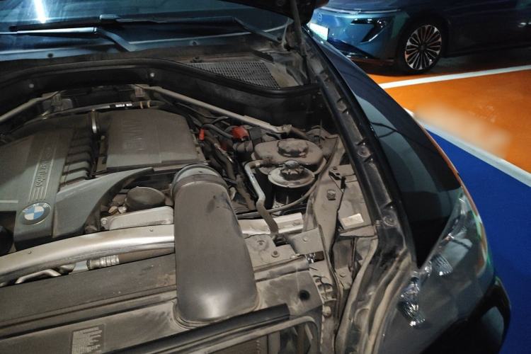 Used BMW X5  Engine Bay Left