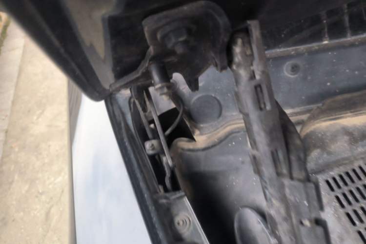 Used BMW X5 2013 xDrive35i Leading Model Engine Bay Left