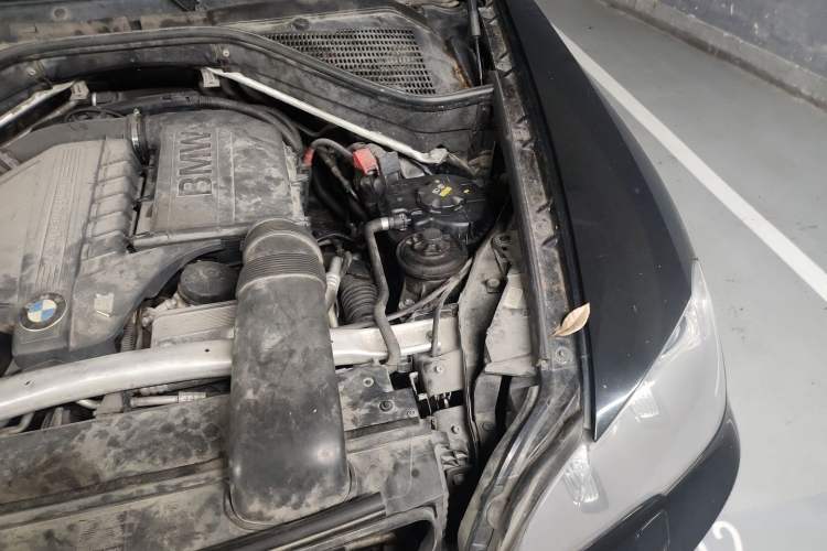 Used BMW X5 2013 xDrive35i Leading Model Engine Bay Left