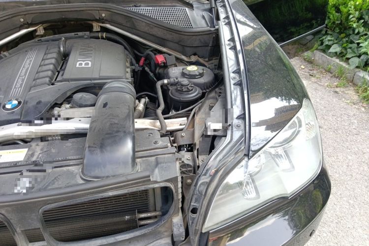 Used BMW X5 2013 xDrive35i Leading Model Engine Bay Left