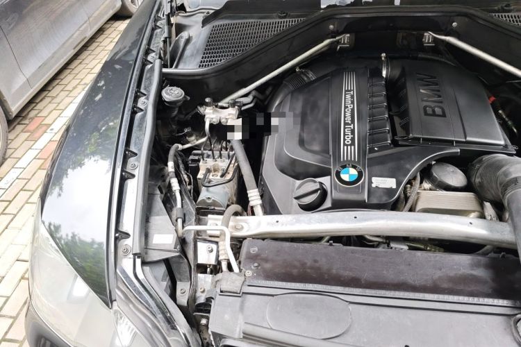 Used BMW X5 2013 xDrive35i Leading Model Engine Bay Right