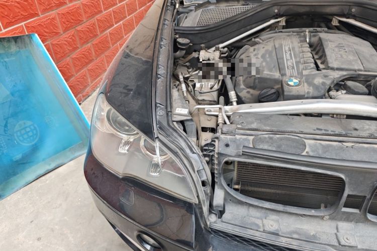 Used BMW X5 2013 xDrive35i Leading Model Engine Bay Right