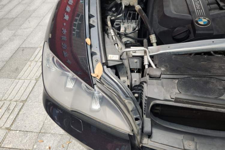 Used BMW X5  Engine Bay Right