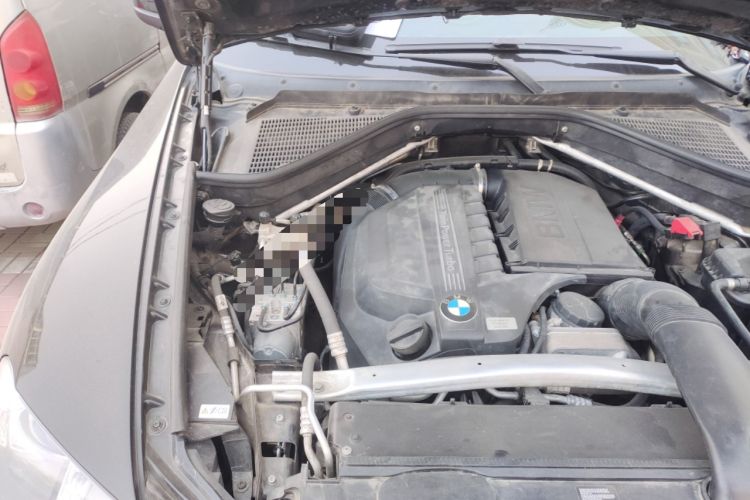 Used BMW X5 2013 xDrive35i Leading Model Engine Bay Right