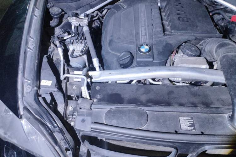 Used BMW X5 2013 xDrive35i Leading Model Engine Bay Right