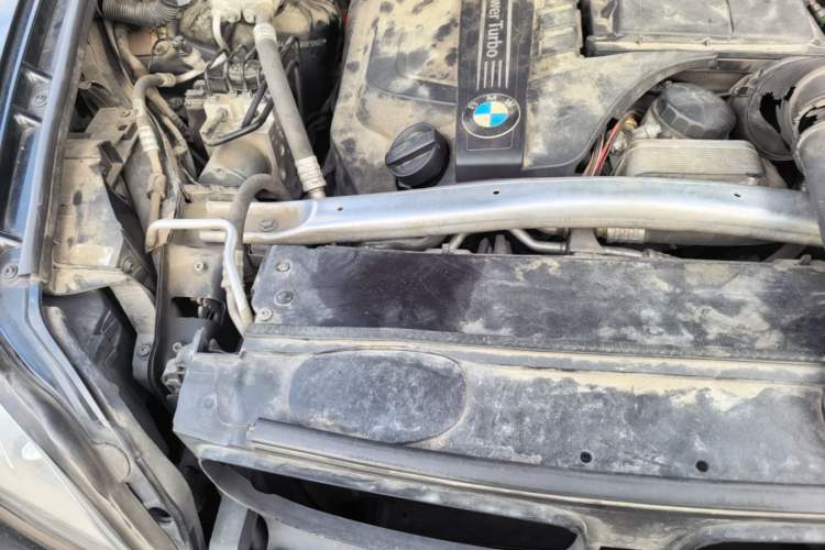 Used BMW X5 2013 xDrive35i Leading Model Engine Bay Right