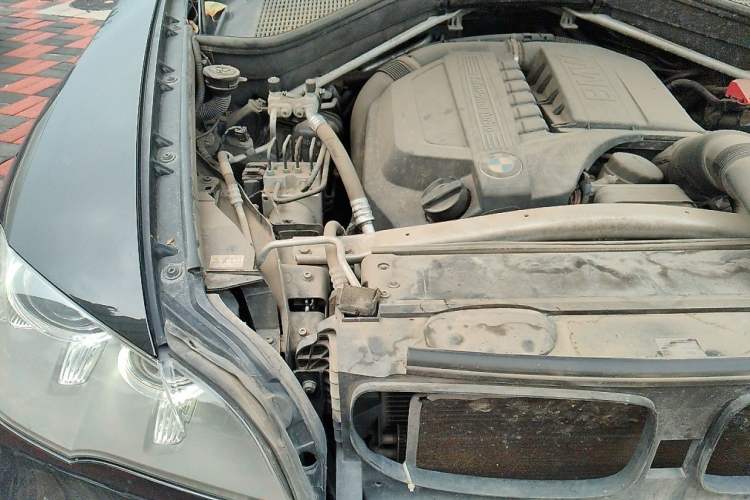 Used BMW X5  Engine Bay Right