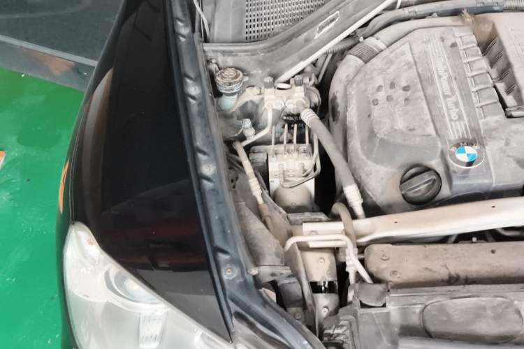 Used BMW X5  Engine Bay Right