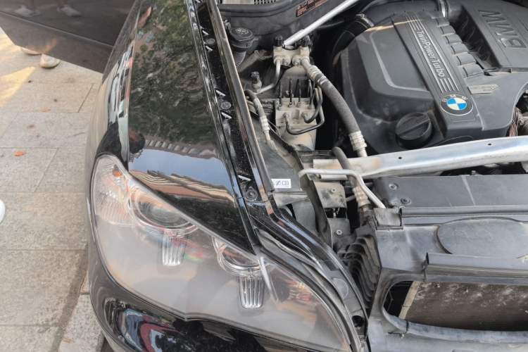 Used BMW X5 2013 xDrive35i Leading Model Engine Bay Right