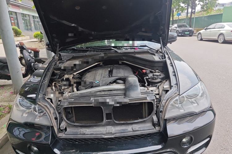 Used BMW X5 2013 xDrive35i Leading Model Engine Bay