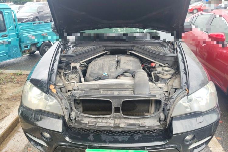 Used BMW X5 2013 xDrive35i Leading Model Engine Bay