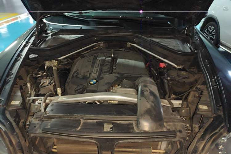 Used BMW X5 2013 xDrive35i Luxury Model Engine Bay