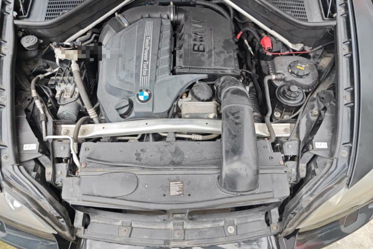 Used BMW X5 2013 xDrive35i Luxury Edition Engine Bay