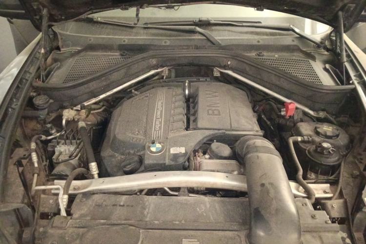 Used BMW X5 2013 xDrive35i Luxury Model Engine Bay
