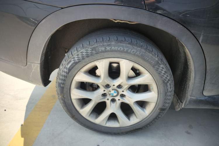 Used BMW X5 2013 xDrive35i Leading Model Exterior 5