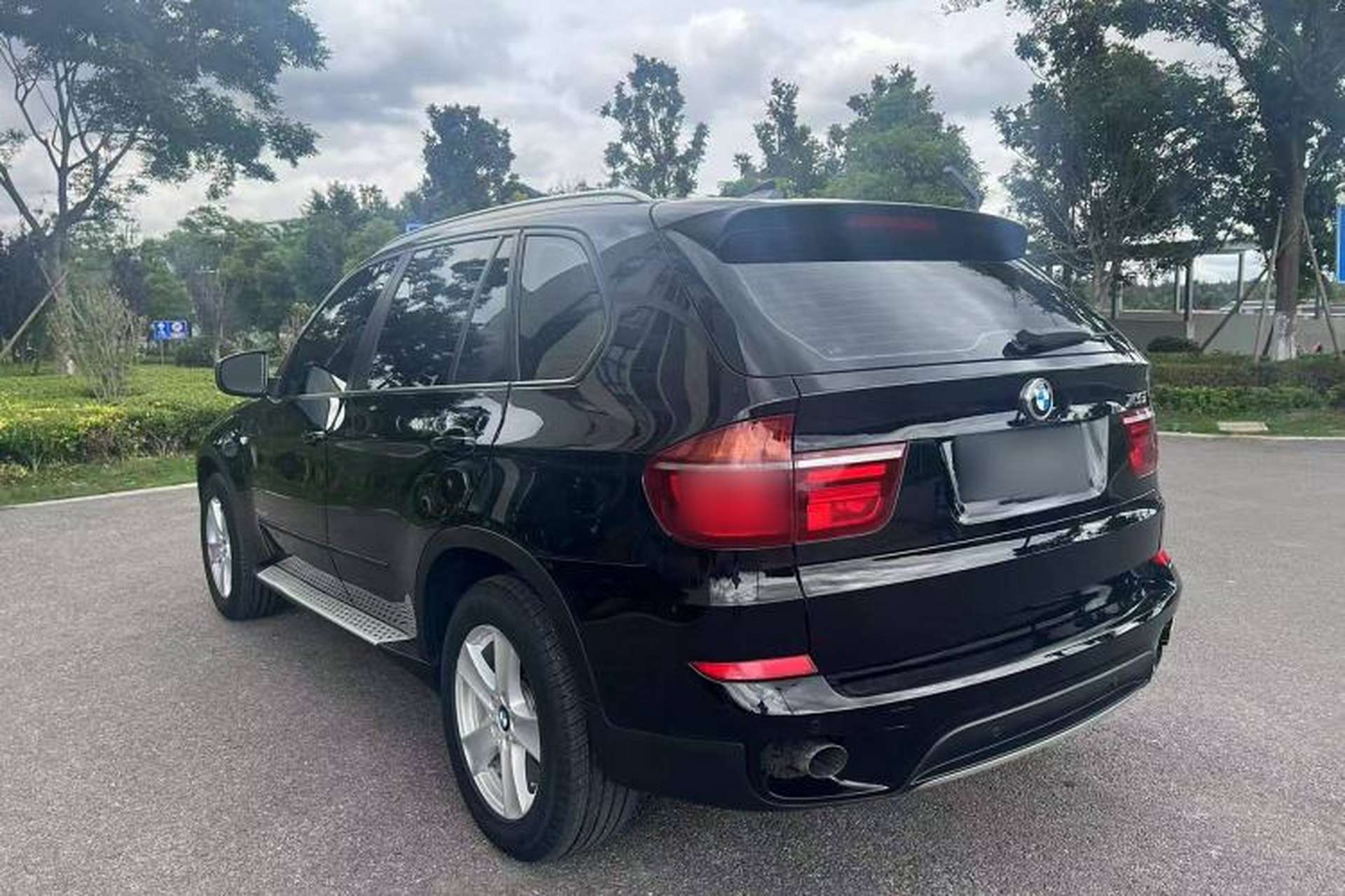 Used BMW X5 2013 xDrive35i Middle East version Exterior 5