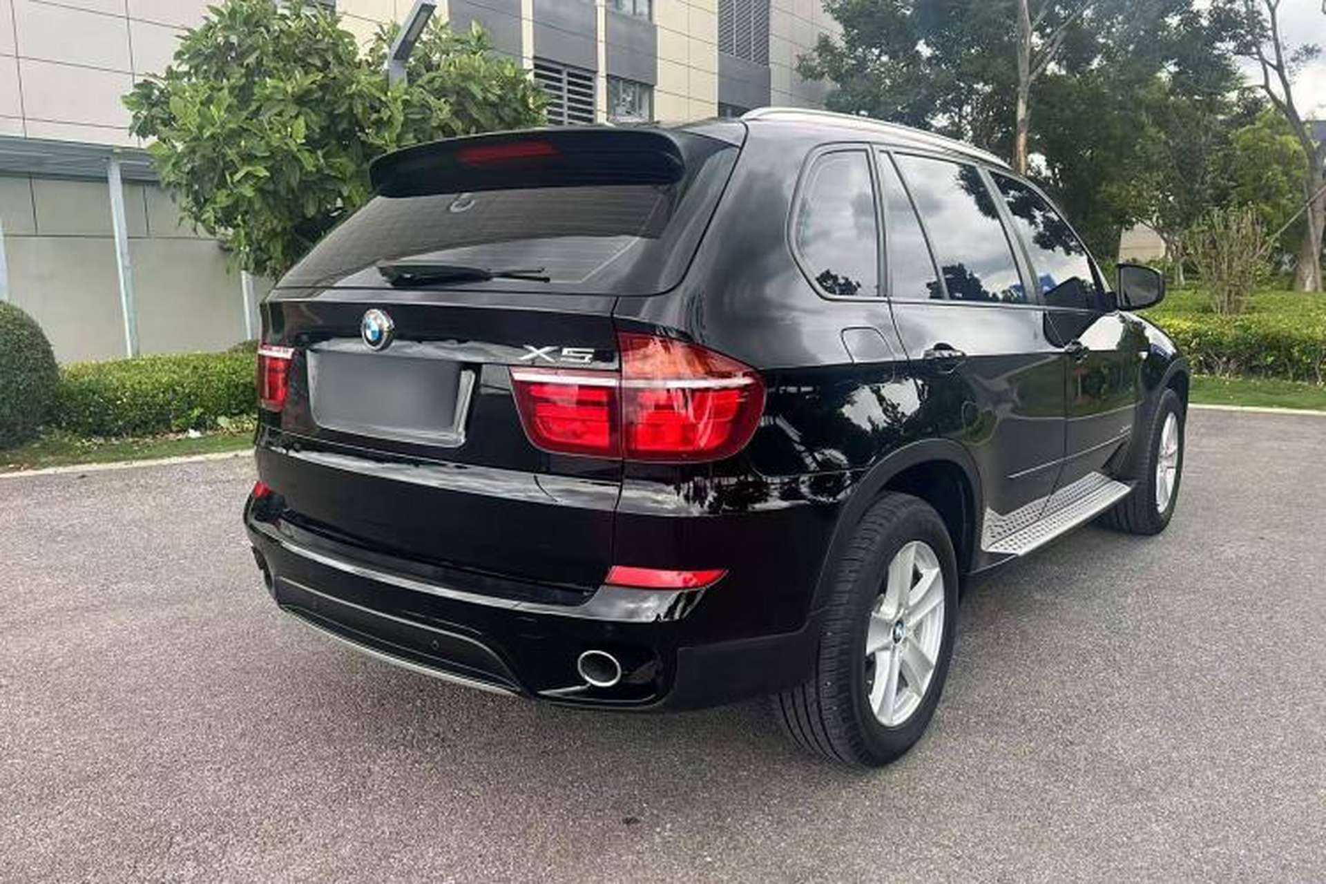 Used BMW X5 2013 xDrive35i Middle East version Exterior 7