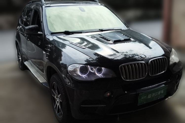 Used BMW X5 2013 xDrive35i Leading Model Front Right 45 Deg