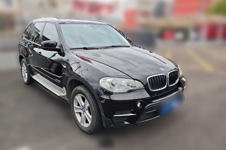 Used BMW X5 2013 xDrive35i Leading Model Front Right 45 Deg