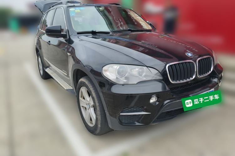 Used BMW X5  Front Right 45 Deg