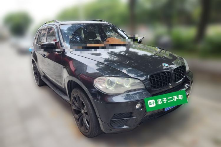 Used BMW X5  Front Right 45 Deg