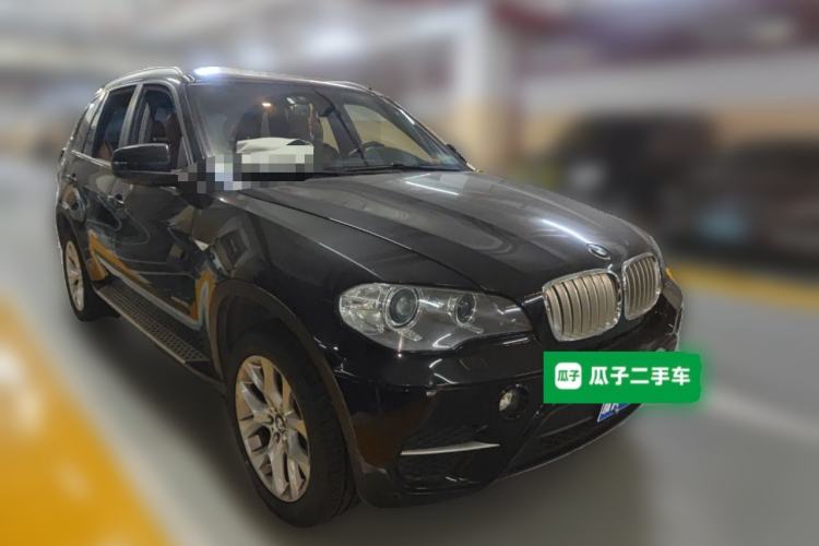 Used BMW X5 2013 xDrive35i Luxury Edition Front Right 45 Deg