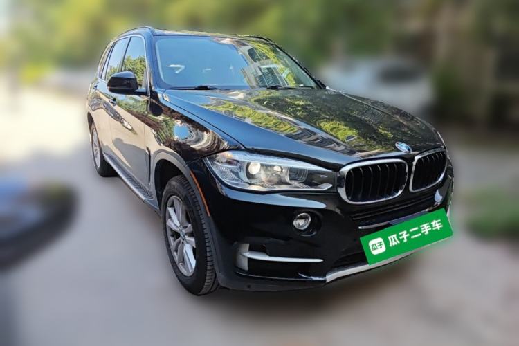 Used BMW X5 2013 xDrive35i U.S. specification Front Right 45 Deg
