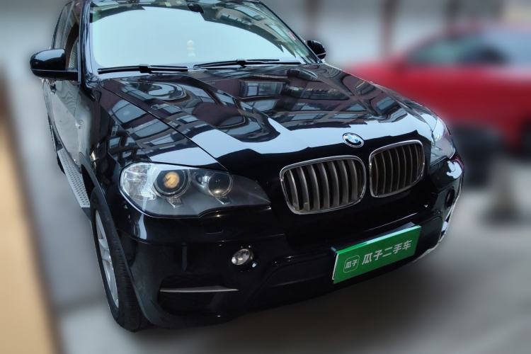 Used BMW X5 2013 xDrive35i Leading Model Front Right 45 Deg