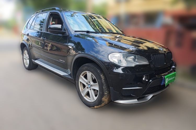 Used BMW X5 2013 xDrive35i Leading Model Front Right 45 Deg
