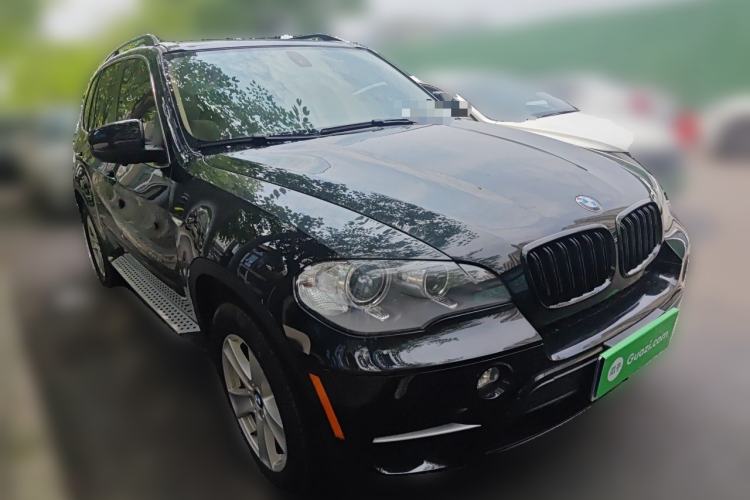 Used BMW X5 2013 xDrive35i Leading Model Front Right 45 Deg