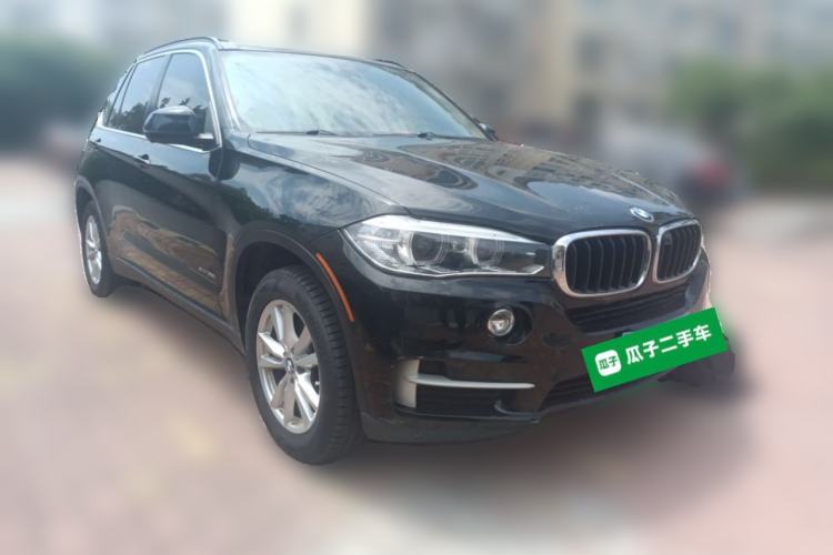 Used BMW X5 2013 xDrive35i Leading Model Front Right 45 Deg
