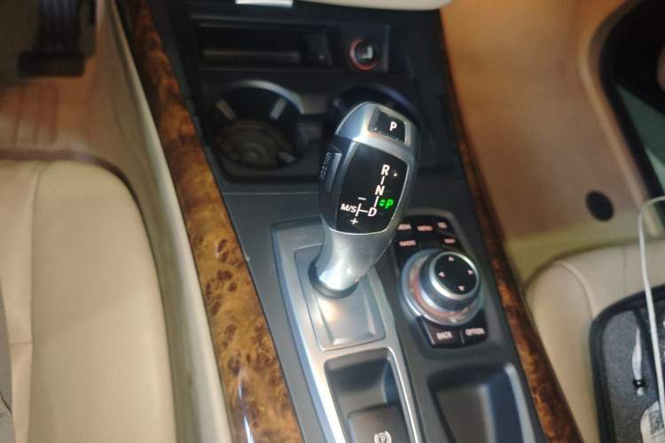Used BMW X5 2013 xDrive35i Luxury Model Gear Lever