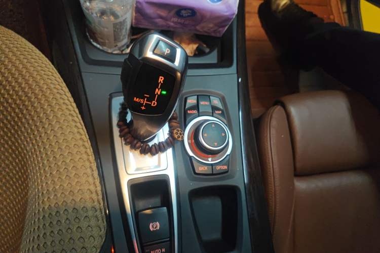 Used BMW X5 2013 xDrive35i Luxury Edition Gear Lever