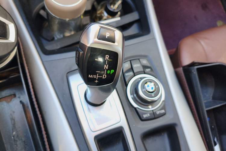 Used BMW X5 2013 xDrive35i Middle East version Gear Lever