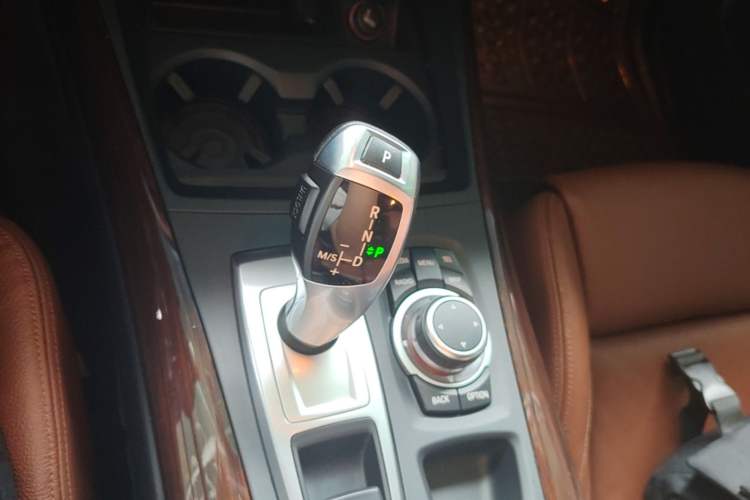Used BMW X5 2013 xDrive35i Luxury Edition Gear Lever