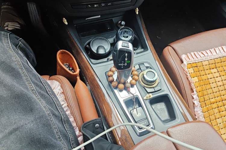 Used BMW X5 2013 xDrive35i Luxury Edition Gear Lever