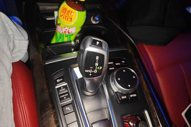 Used BMW X5 2013 xDrive35i Luxury Edition Gear Lever