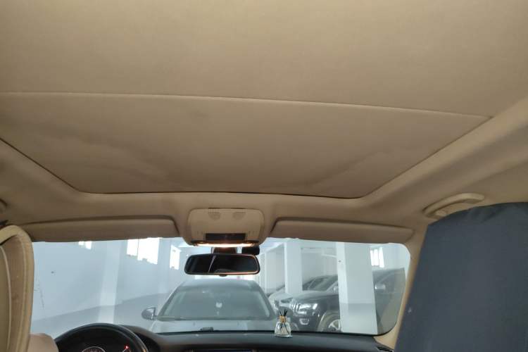 Used BMW X5 2013 xDrive35i Luxury Model Headliner