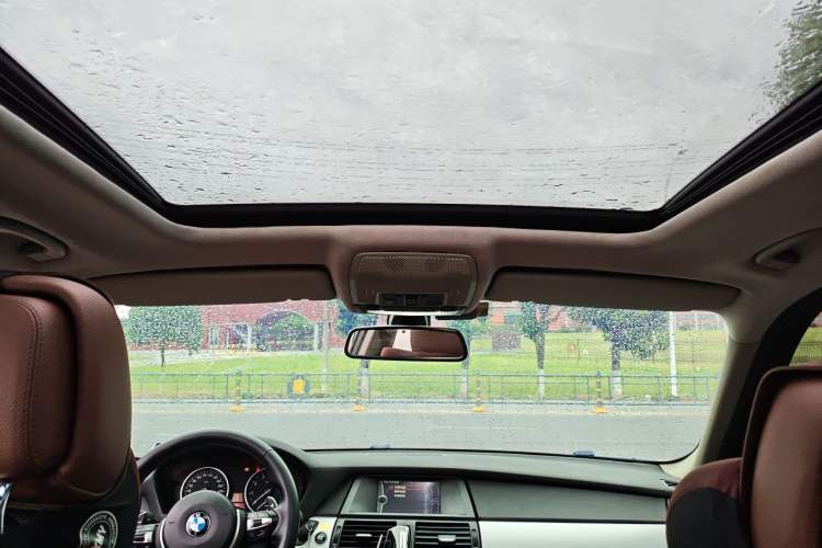 Used BMW X5 2013 xDrive35i Leading Model Headliner